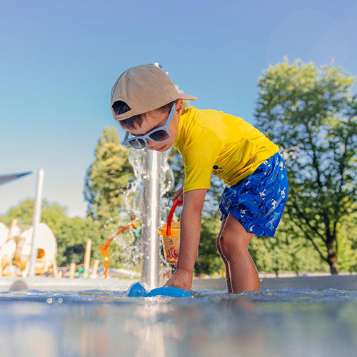 Kind Wasserspiel Tribschen